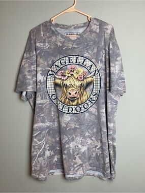 Magellan Outdoors Beige Gray Camouflage Tee with Floral Cow Emblem